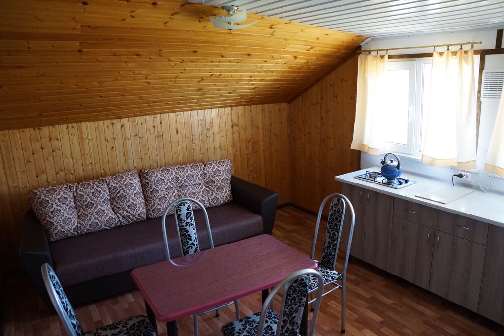 Отель Отель На Рабочей 51 — Кучугуры