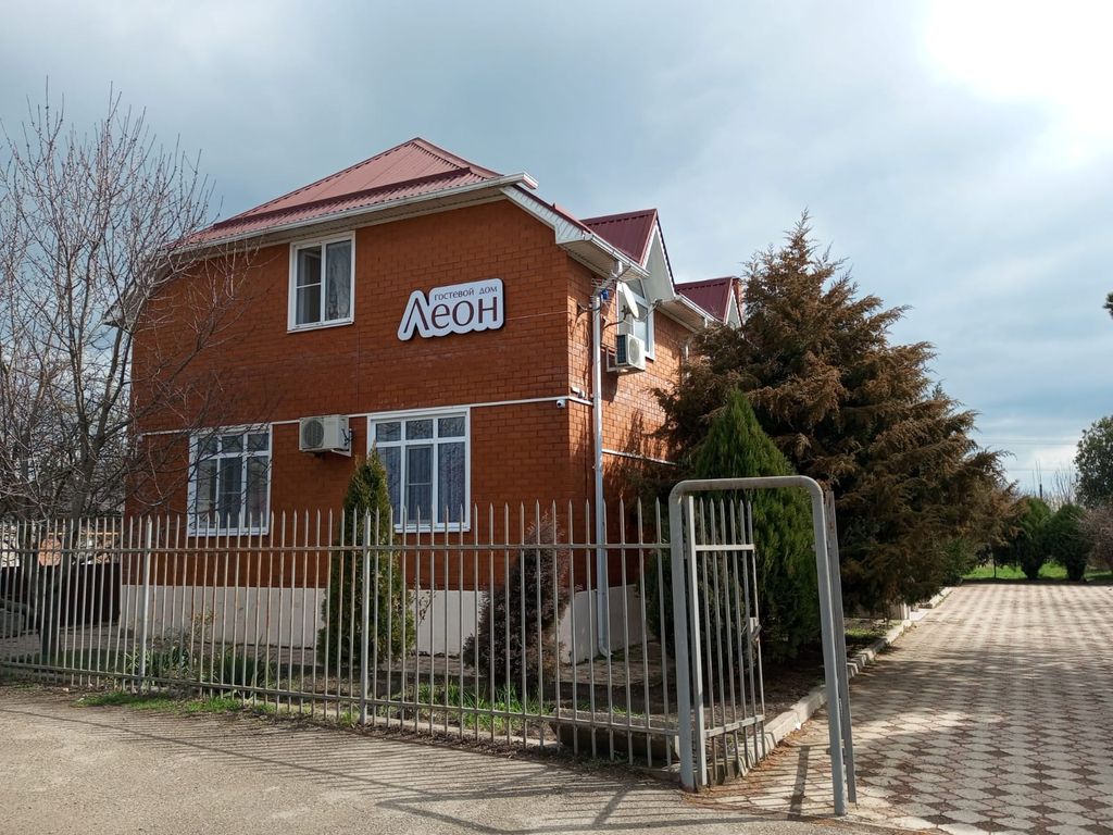 Гостевой дом Гостевой дом Леон — Калининская