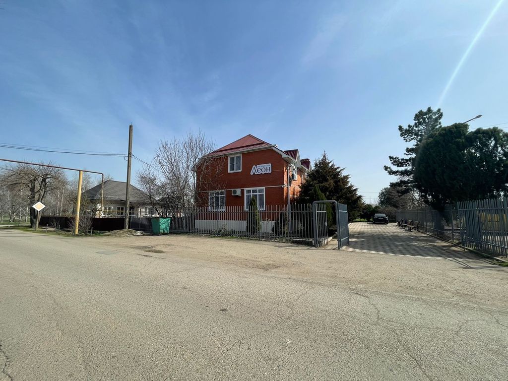 Гостевой дом Гостевой дом Леон — Калининская