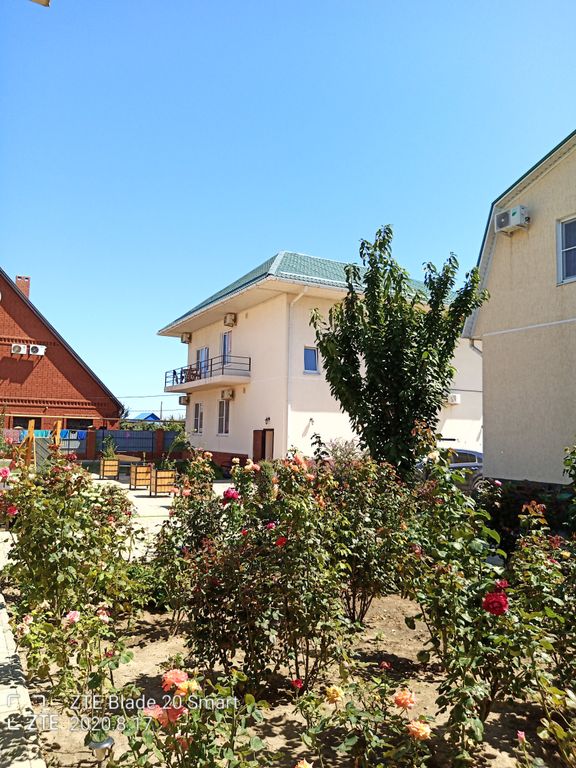 Гостевой дом Гостевой дом Султан с бассейнами — Кучугуры