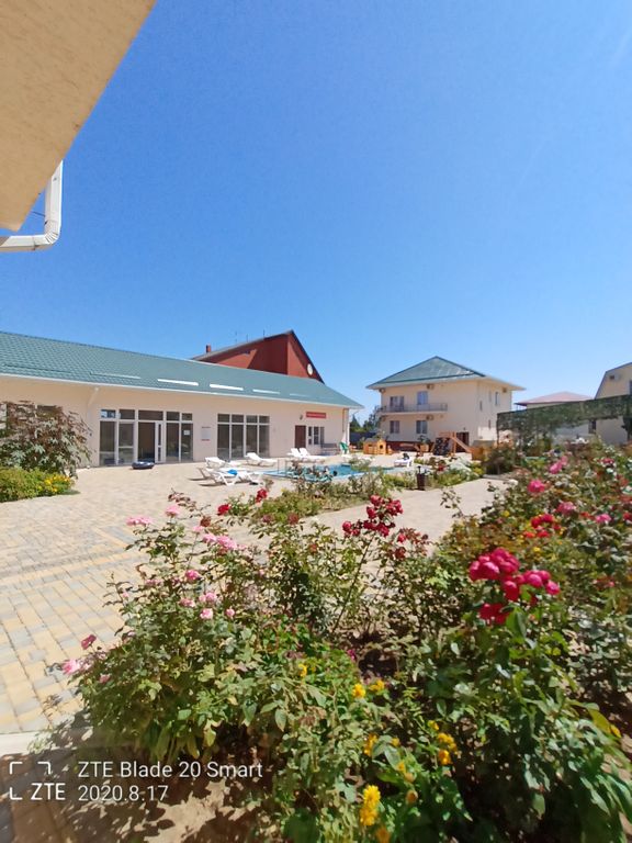 Гостевой дом Гостевой дом Султан с бассейнами — Кучугуры