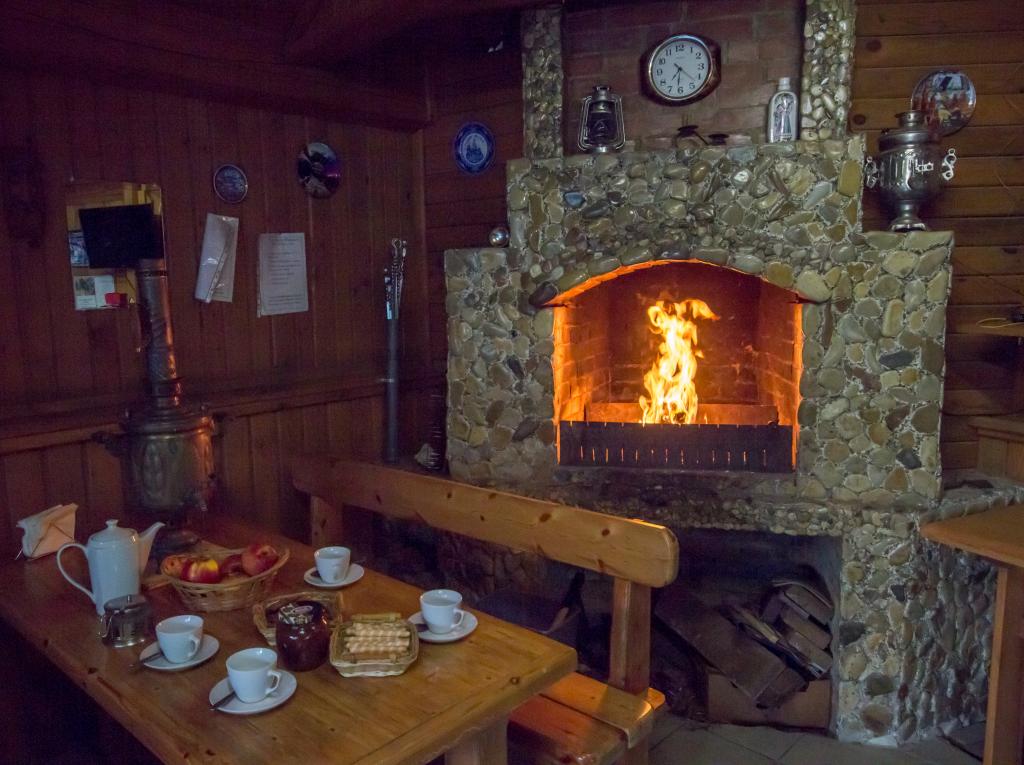 летняя кухня, каминная, где можно готовить на огне