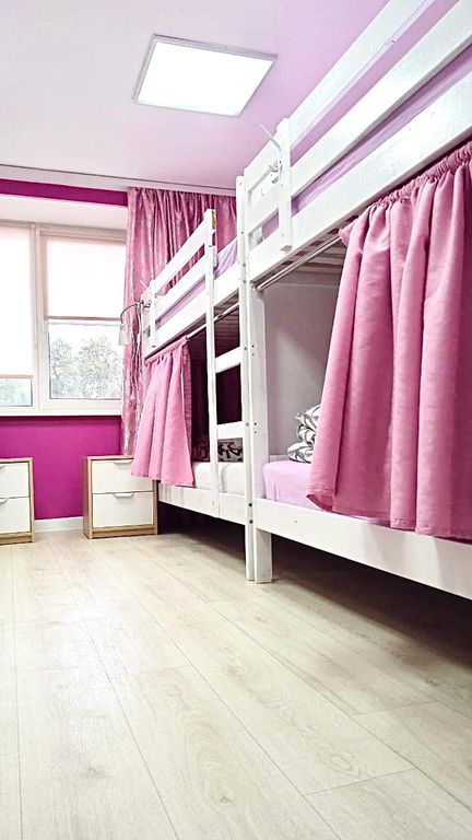 Многоместный женский номер violet