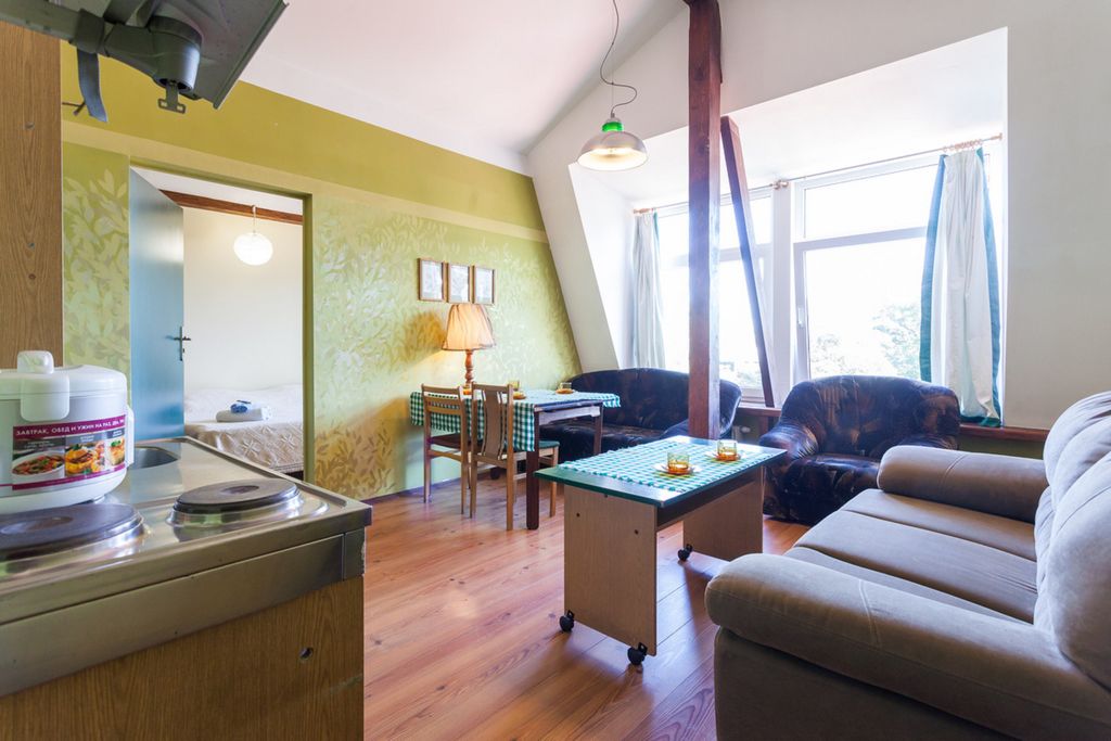 Апартаменты двухкомнатные зеленые