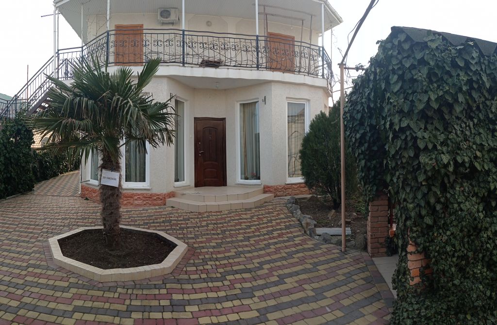 Двухместный номер с 1 кроватью комфортабельный с санузлом и балконом