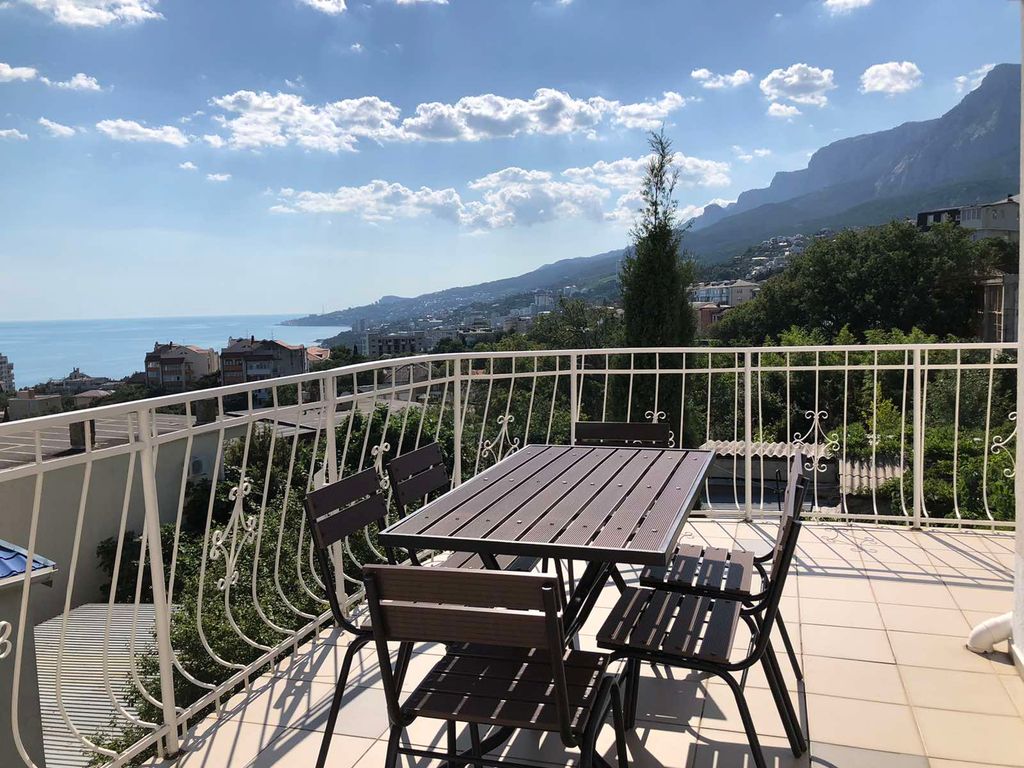 Семейный номер с двумя спальнями