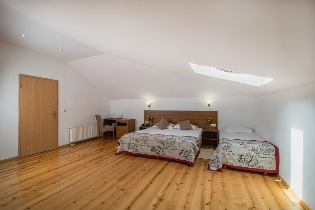 Четырёхместный номер улучшенный