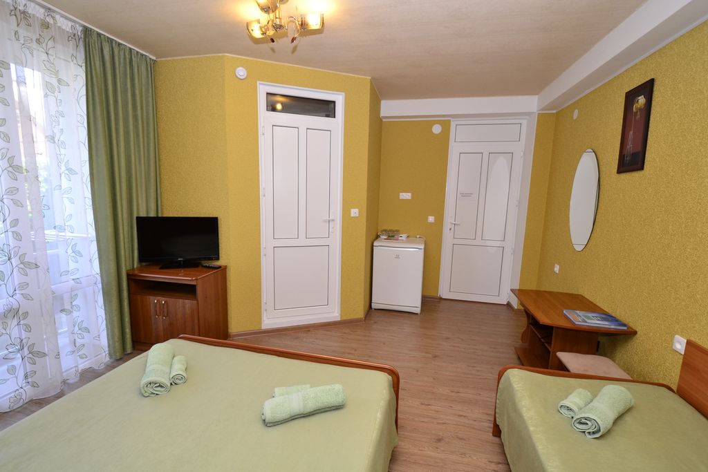 Трёхместный номер улучшенный