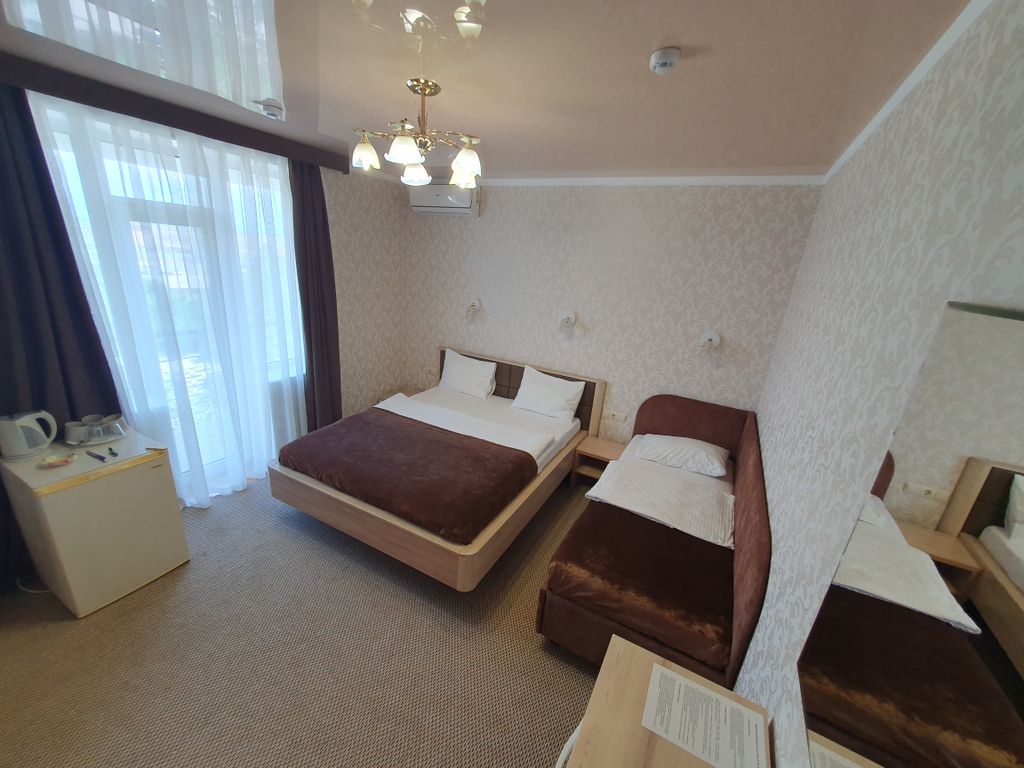 Трёхместный номер стандарт