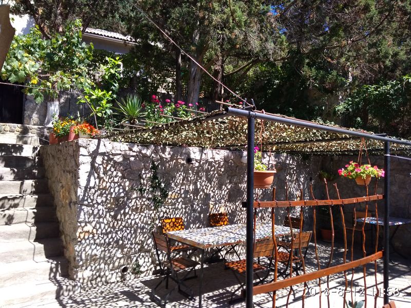 Беседка для отдыха.