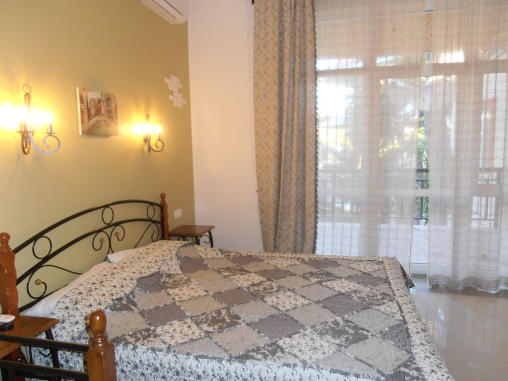 Апартаменты оливковый