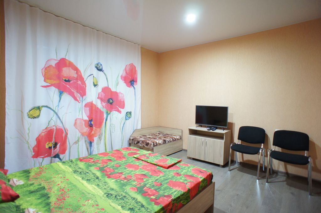 Трёхместный номер стандарт с видом на горы