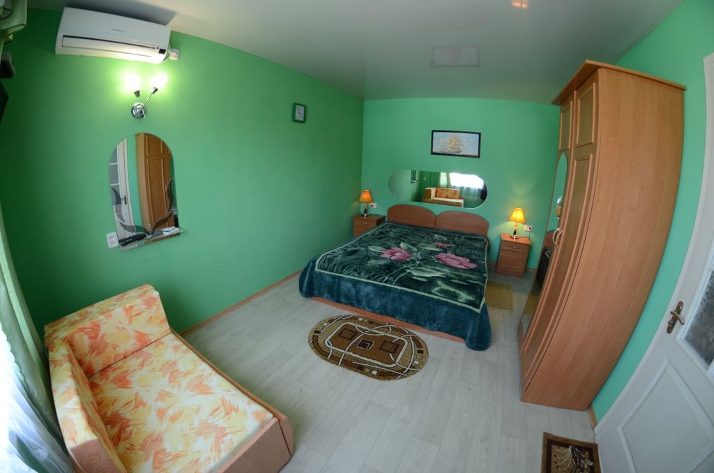 Семейный номер улучшенный с видом на горы