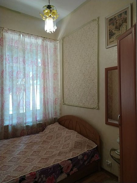 Спальня с двуспальной кроватью