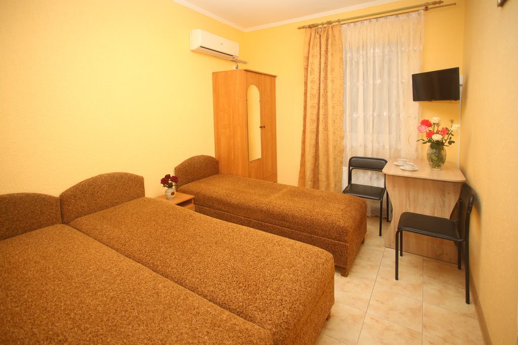 Трёхместный номер стандарт