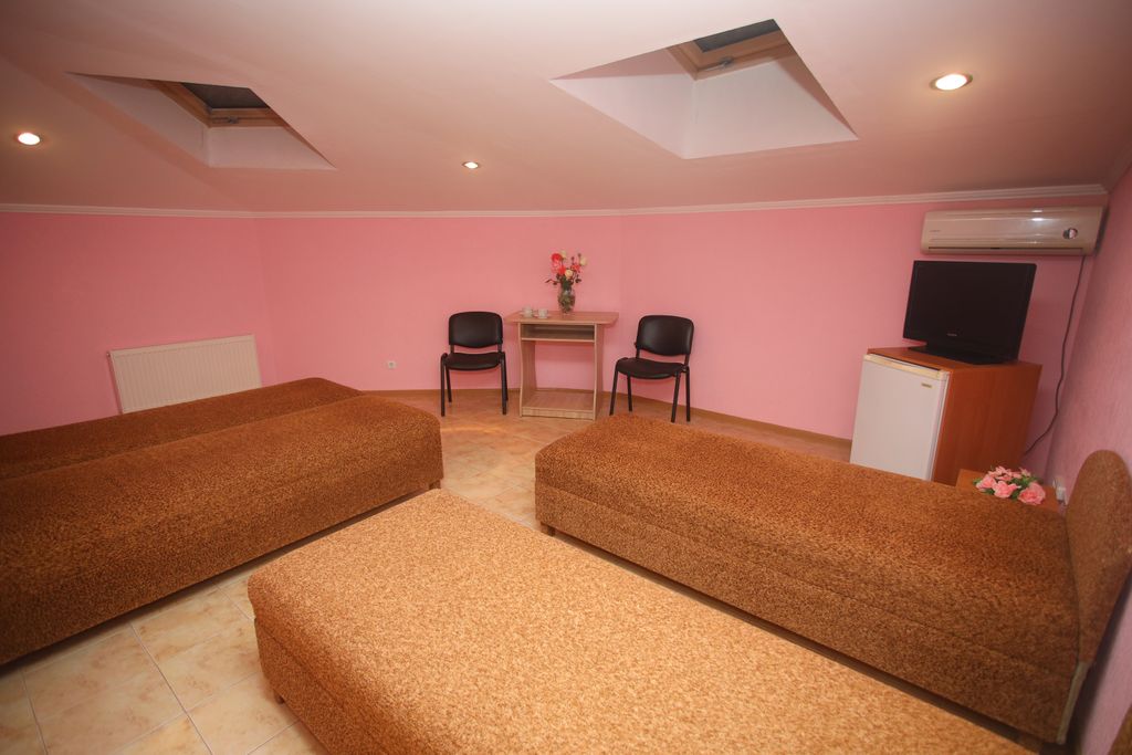 Четырёхместный номер стандарт