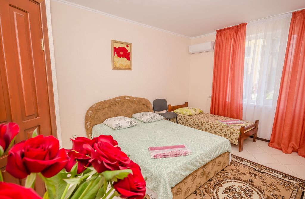 Четырёхместный номер улучшенный