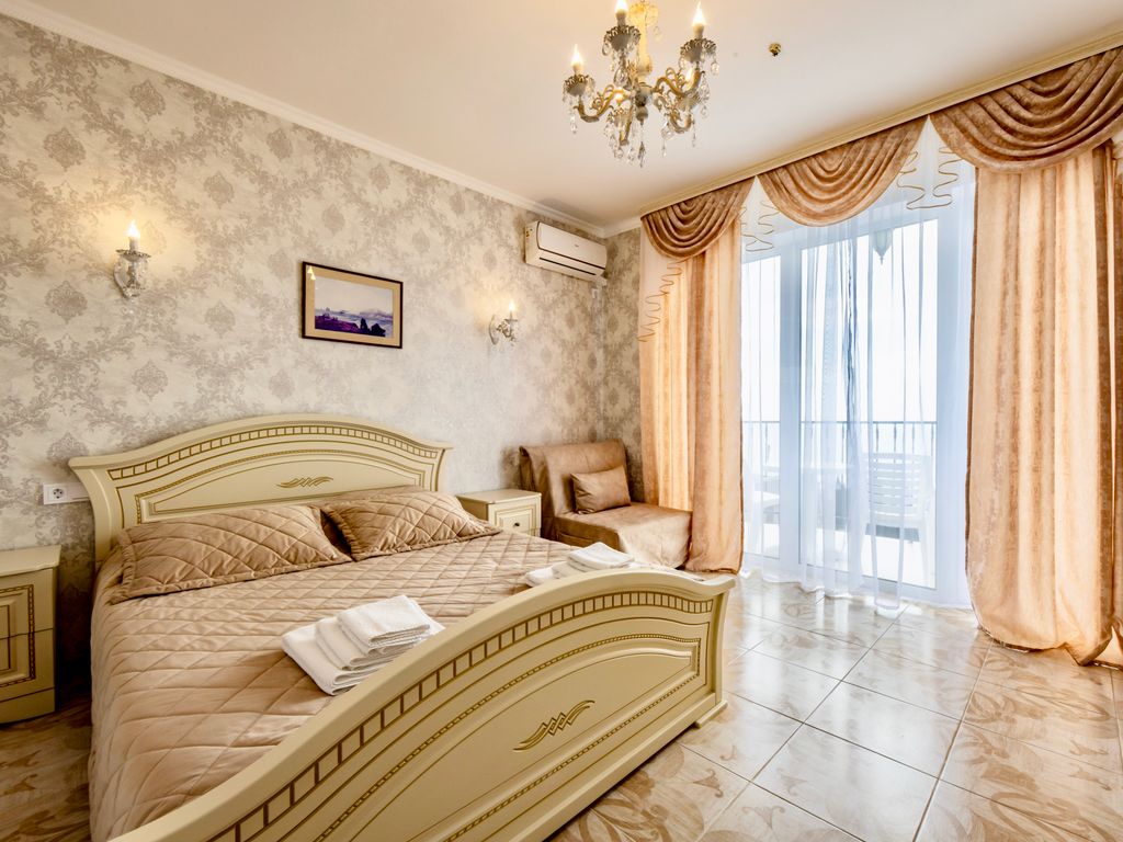 Двухместный номер с 1 кроватью полулюкс с видом на море