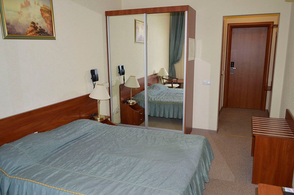 Двухместный номер с 2 отдельными кроватями стандарт а