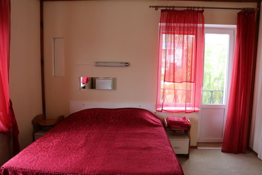 Двухместный номер с 2 отдельными кроватями стандарт с видом на горы