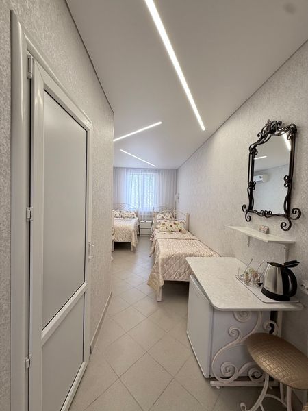 Четверых местный номер со всеми удобствами 