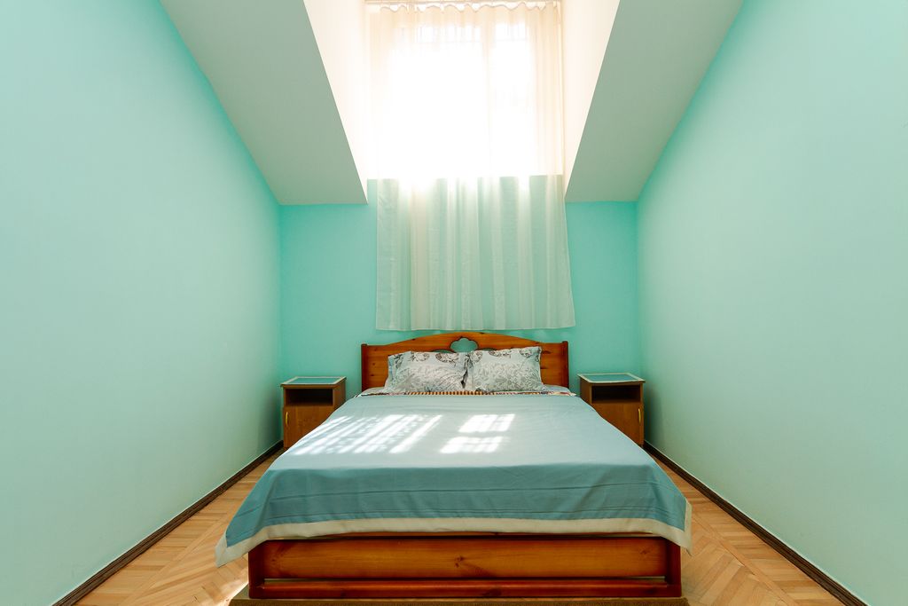 Трёхместный номер № 16 стандарт