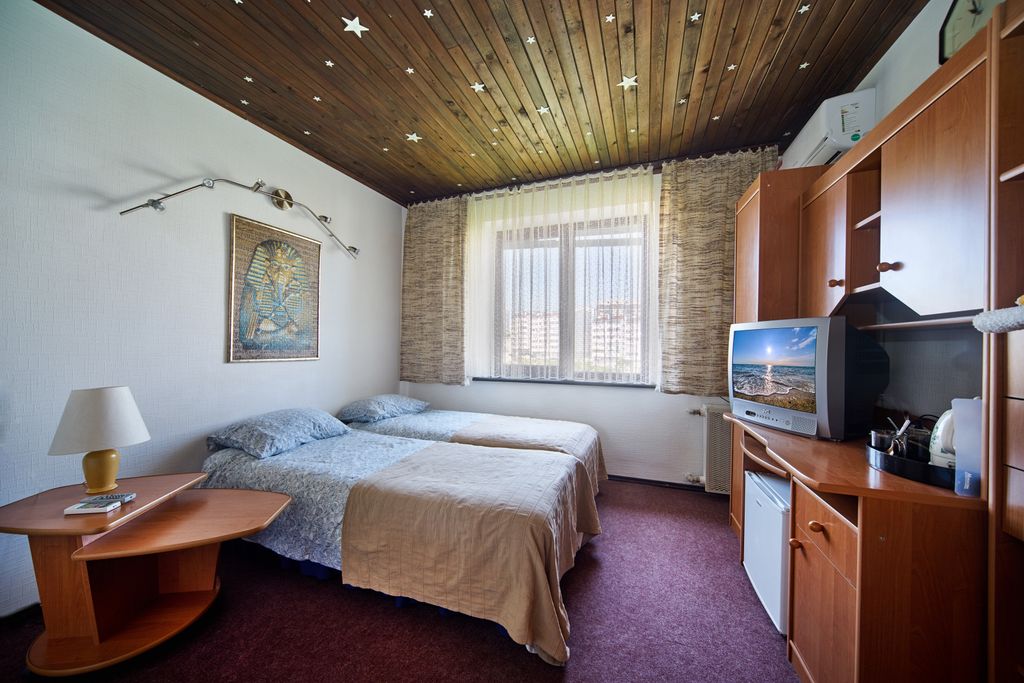 Двухместный номер с 2 отдельными кроватями стандарт