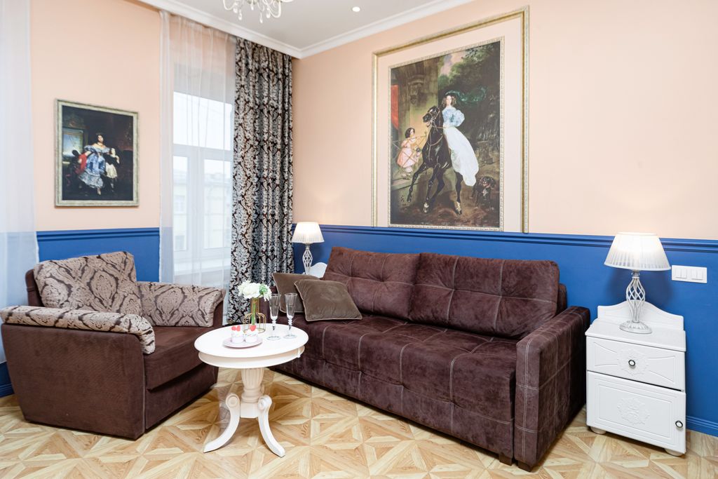 Апартаменты делюкс с камином и видом на канал у Невского проспекта