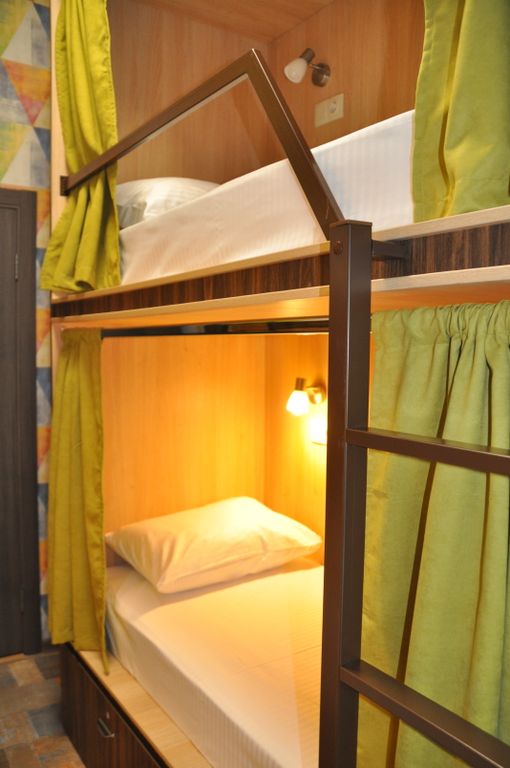 Многоместный мужской номер 8