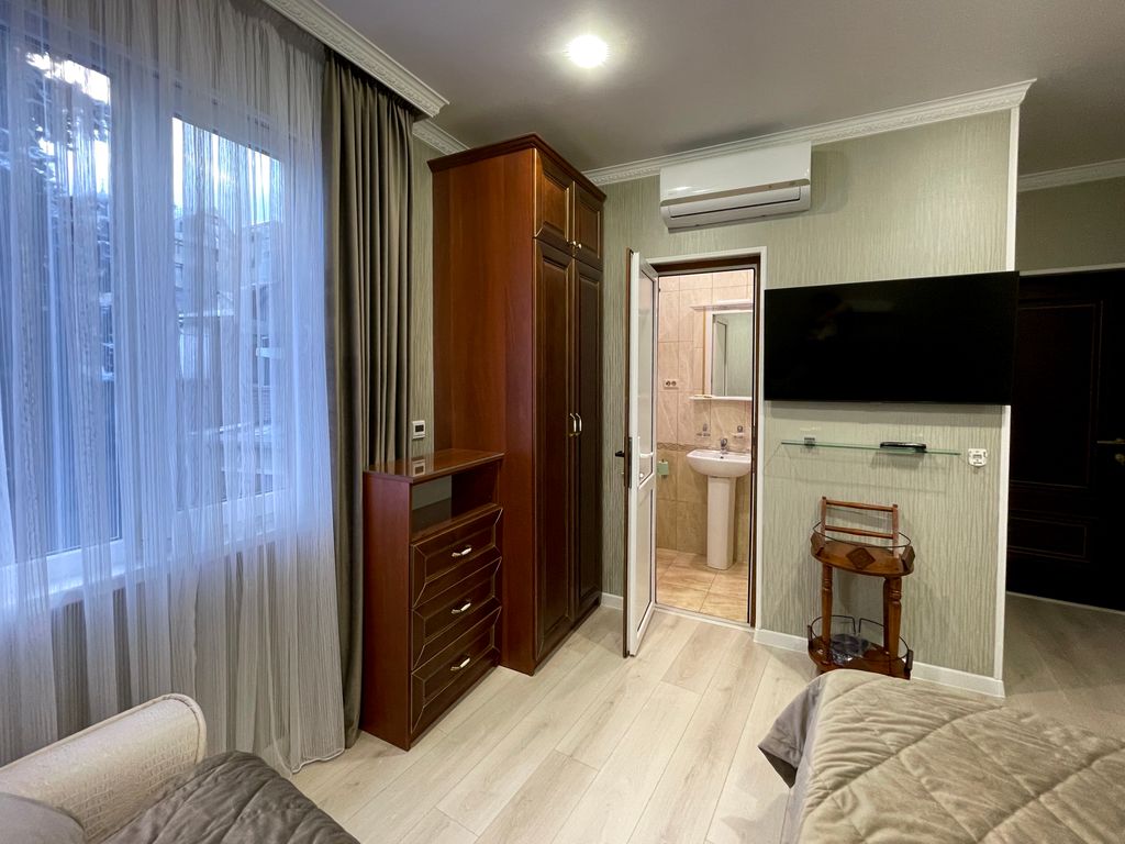 Комсомольская 70 краснодар фото. Центральный комсомольская ул 3 отзывы. Центральный комсомольская ул 3 отзывы. Магазин adam eva. Комсомольская 20 б ногинск.