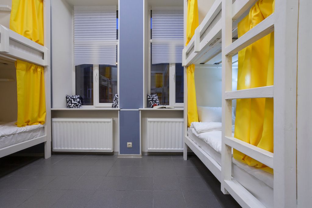 Многоместный смешанный номер эконом (душ/туалет общий)