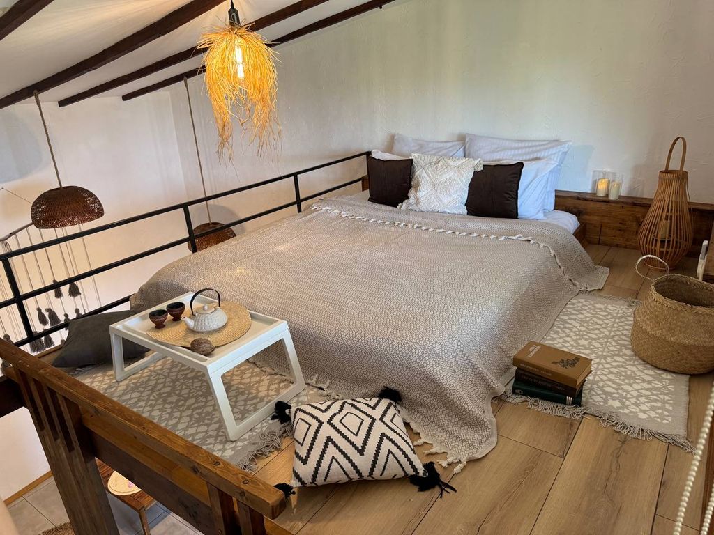 Четырёхместный номер двухэтажный дзен