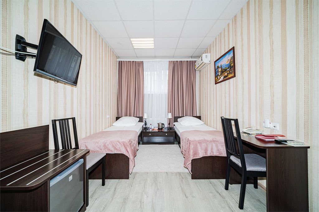 Двухместный номер с 2 отдельными кроватями эконом Twin