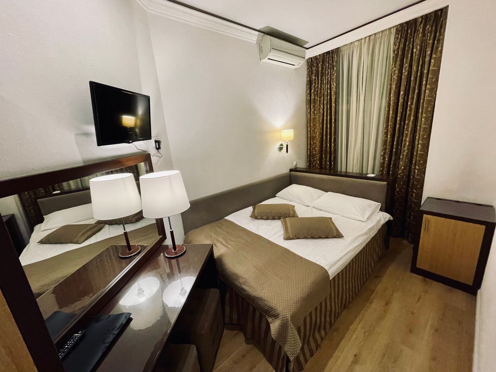 Двухместный номер с 1 кроватью стандарт