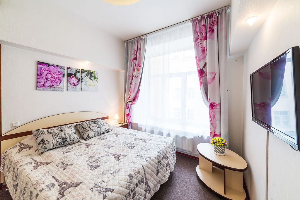 Четырёхместный номер Двухкомнатный стандарт