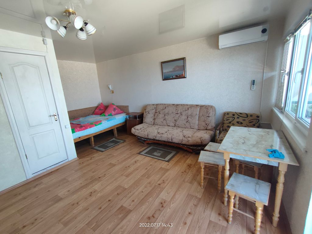 Трёхместный с видом на море