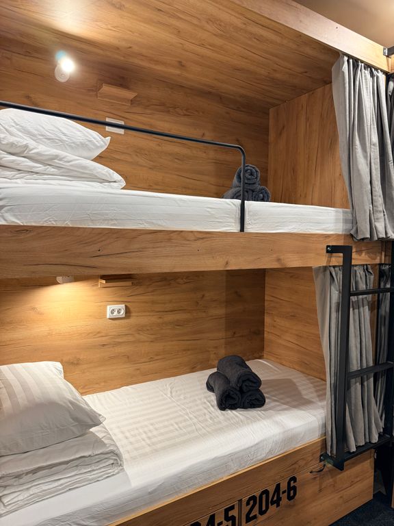 Многоместный смешанный номер эконом (душ/туалет общий)