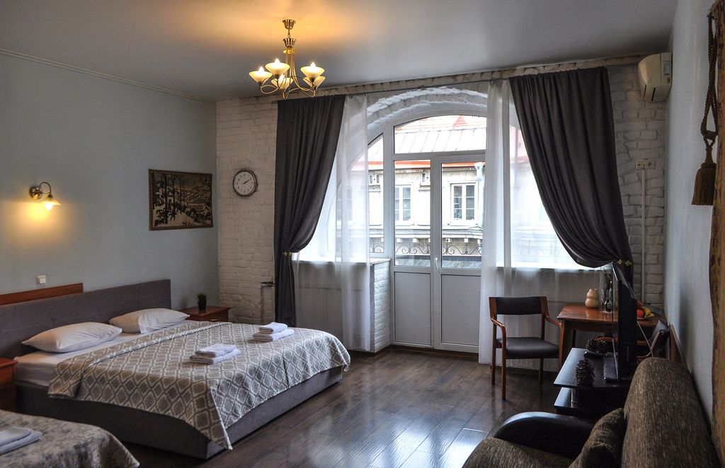 Семейный номер LUX Пятиместная комната категории "Люкс" для 5-х взрослых