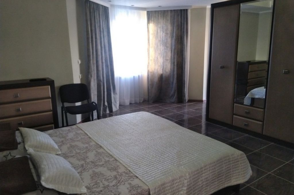 Семейный номер двухместный просторный номер