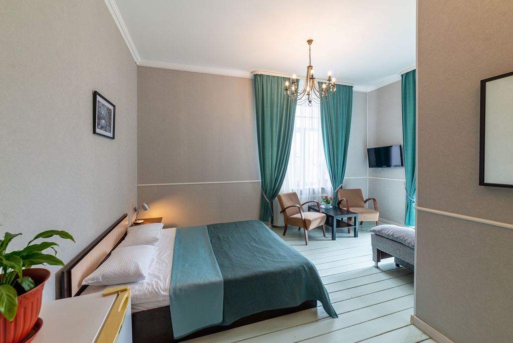 Двухместный номер с 1 кроватью улучшенный с видом на город