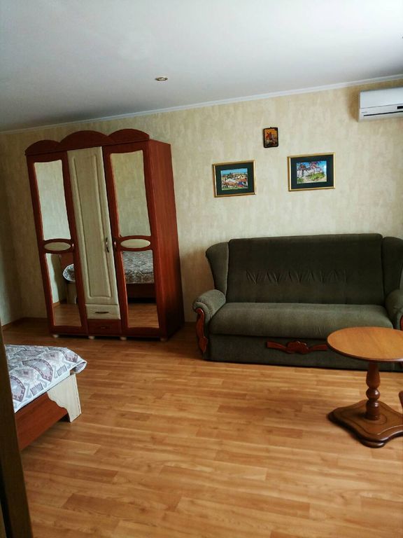 Трёхместный номер стандарт с видом на горы