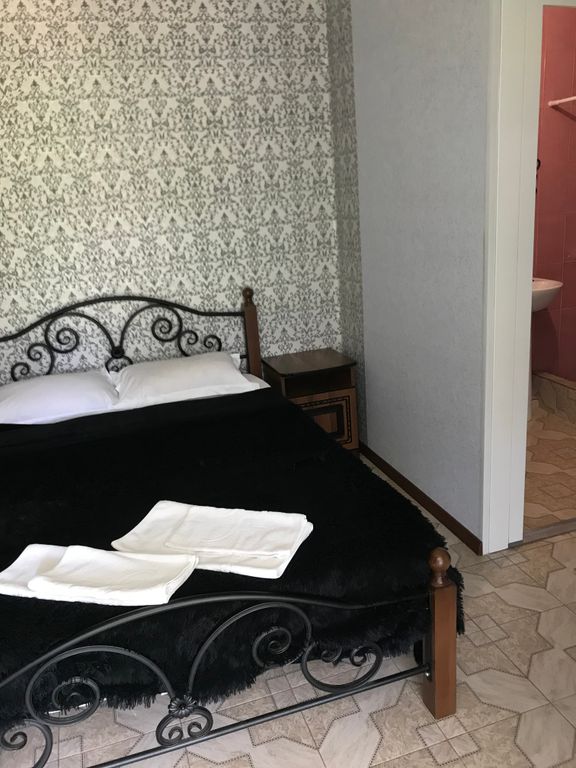 Трёхместный номер улучшенный стандарт с террасой