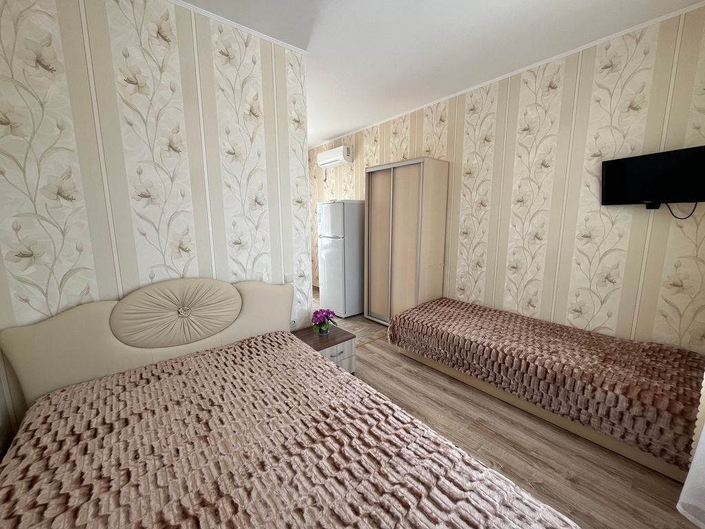 Семейный номер люкс с видом на горы