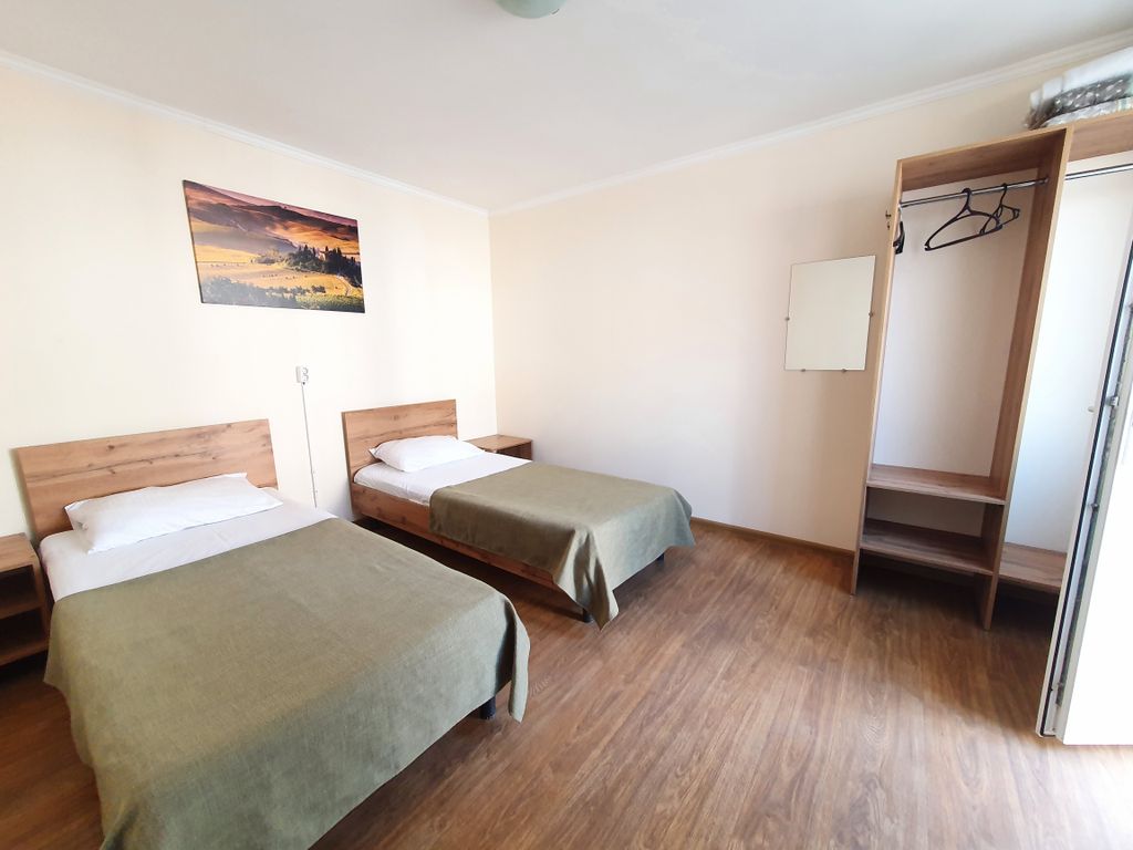 Двухместный номер с 2 отдельными кроватями эконом