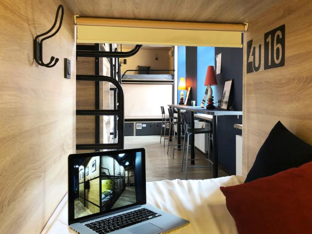 Одноместный номер капсула нижний уровень