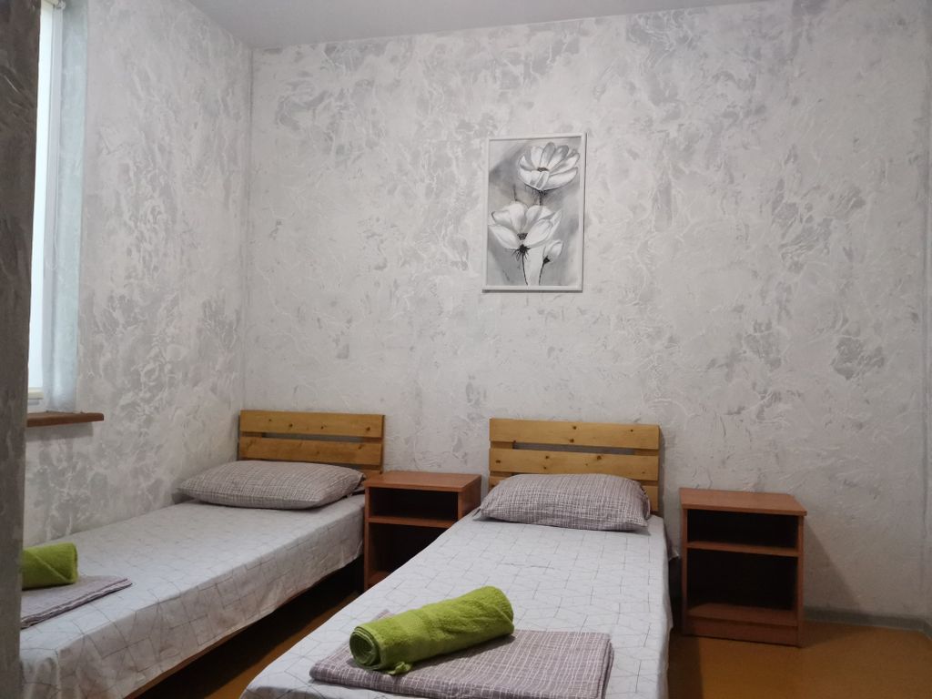 Семейный номер Двухкомнатный семейный с отдельных двориком