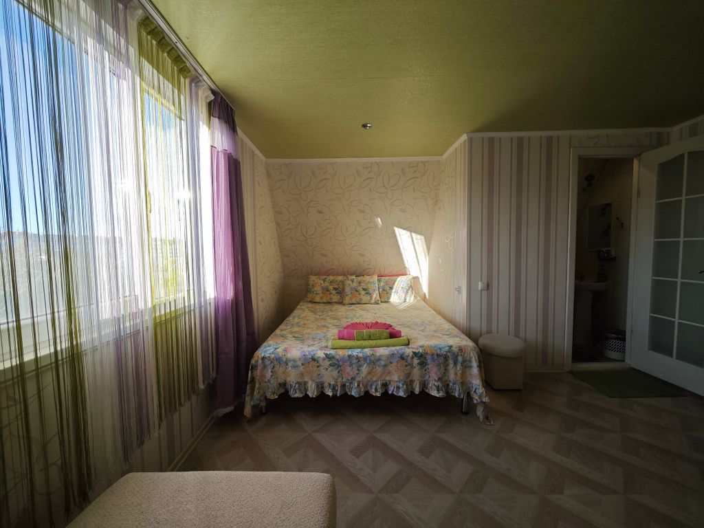 Трёхместный номер лиловый Л.стандарт