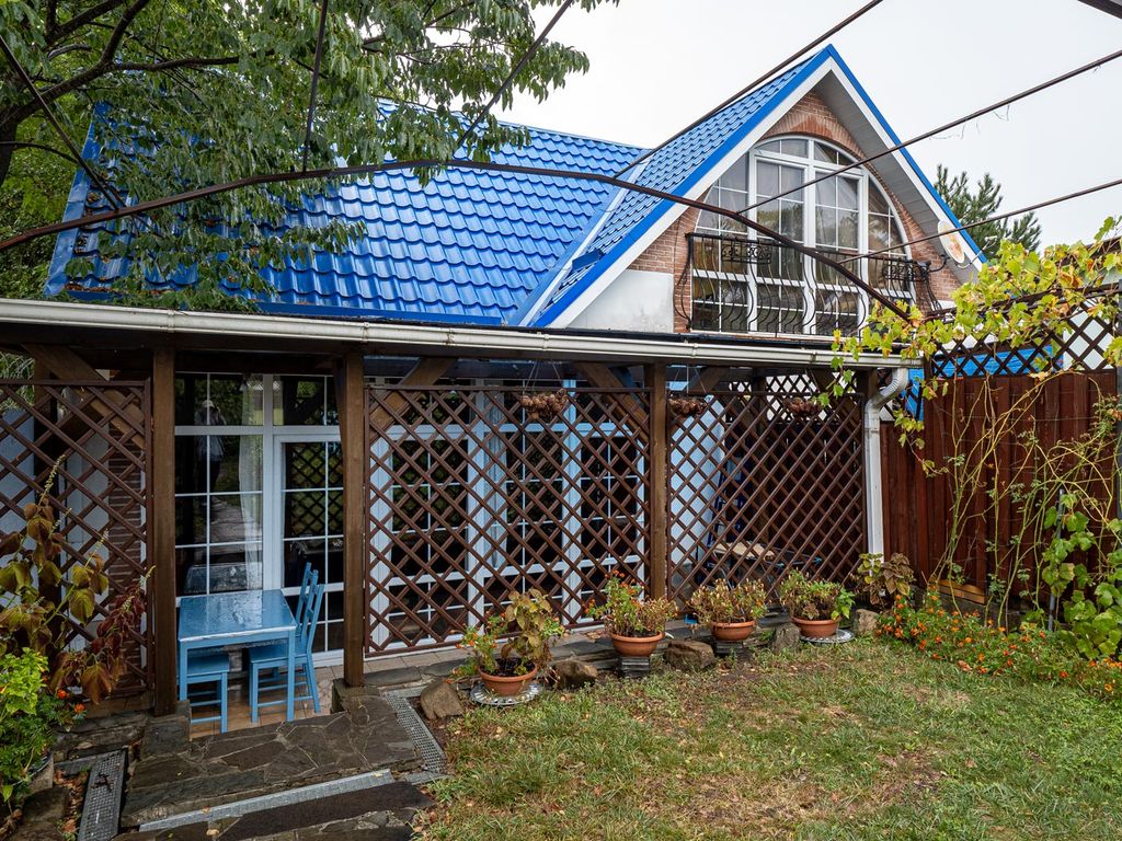 Дом Дом-Студия