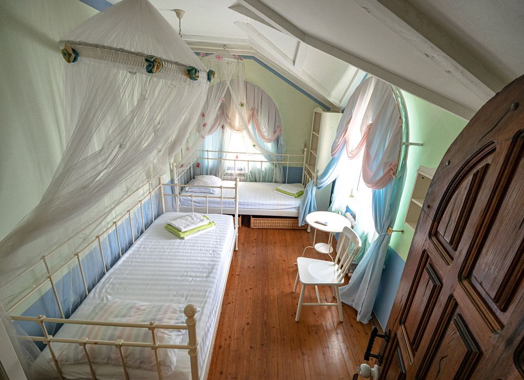 Двухместный номер с 2 отдельными кроватями стандарт с видом на горы