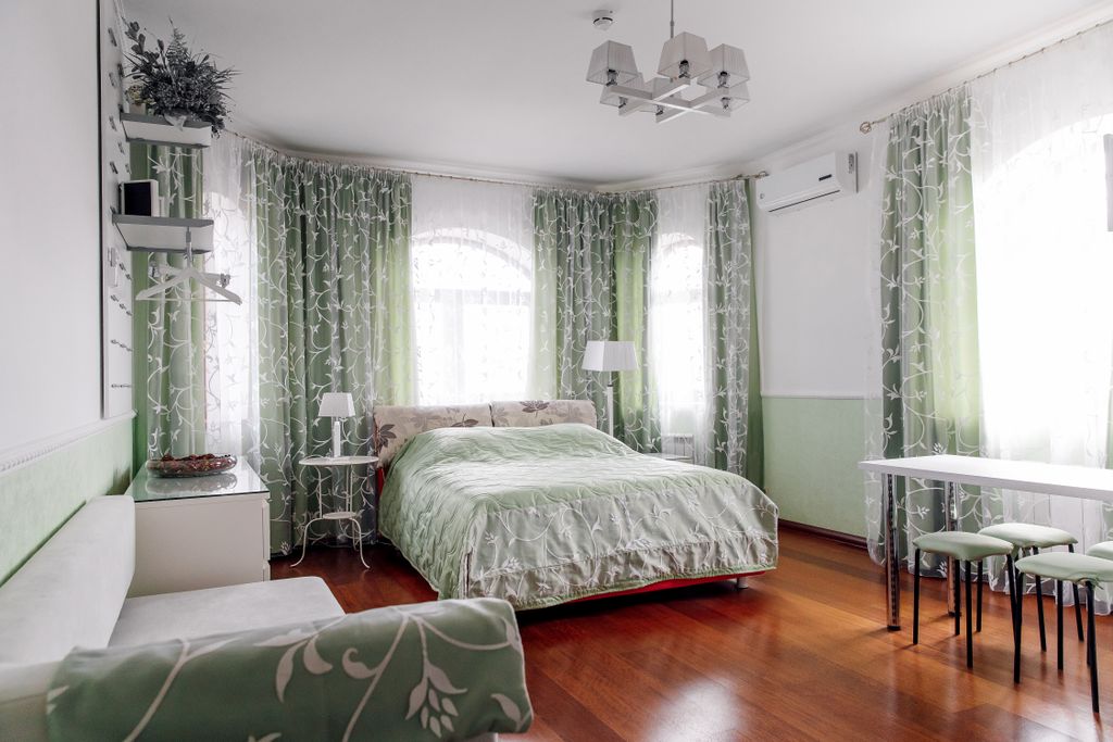 Апартаменты май